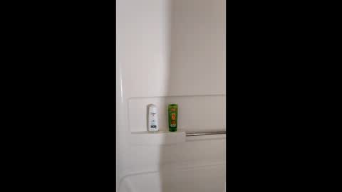 Snapshot of needsub chatting on 12.15.25 needsub online show from 12.15.25