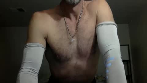 Snapshot of needsub chatting on 12.20.25 needsub online show from 12.20.25