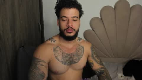 Snapshot of neeii chatting on 02.01.26 Nei turn green online show from 02.01.26