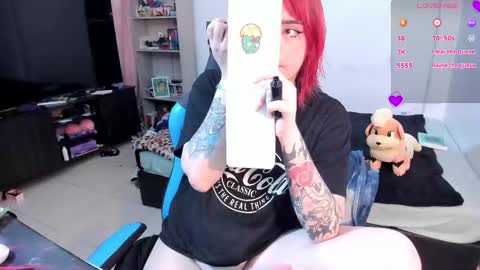 Snapshot of neeko_lol_ chatting on 09.13.25 Geek Nicole im Neeko UwU online show from 09.13.25