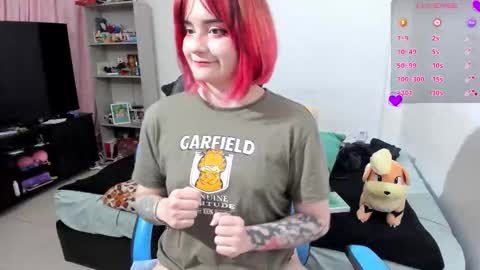 Snapshot of neeko_lol_ chatting on 09.29.25 Geek Nicole im Neeko UwU online show from 09.29.25