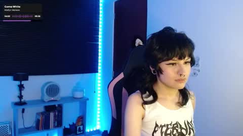 Neena Nyx online show from 12.14.24