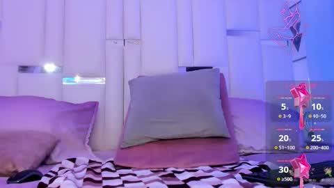 Snapshot of neereth chatting on 09.08.25 neereth online show from 09.08.25