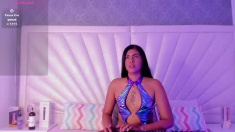 Snapshot of neereth chatting on 01.06.26 neereth online show from 01.06.26