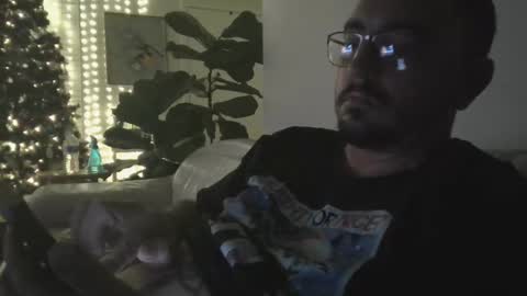 Snapshot of nefrako chatting on 12.21.25 nefrako online show from 12.21.25