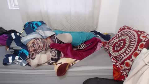 Snapshot of negrita_25 chatting on 10.08.25 Zoe online show from 10.08.25