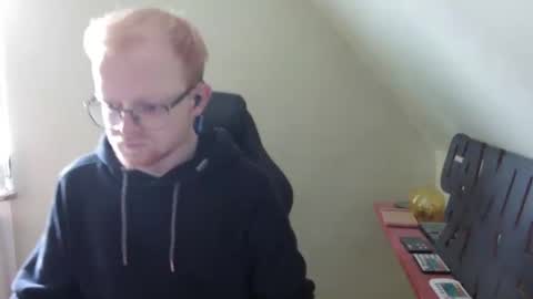 Neinfuss online show from 10.04.25