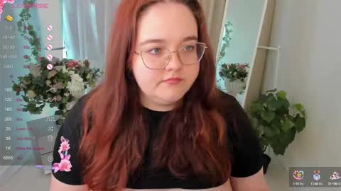 Snapshot of neko_moor chatting on 09.23.25 neko_moor online show from 09.23.25