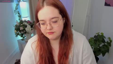 Snapshot of neko_moor chatting on 10.02.25 neko_moor online show from 10.02.25