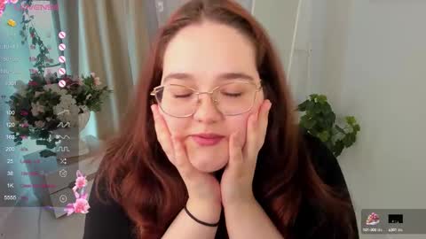 Snapshot of neko_moor chatting on 10.16.25 neko_moor online show from 10.16.25