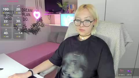 Kate online show from 04.17.26