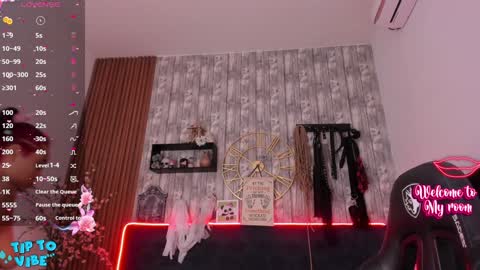 Snapshot of nekomisaki chatting on 02.03.25 Miah online show from 02.03.25