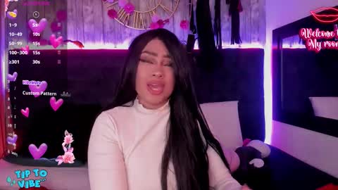 Snapshot of nekomisaki chatting on 11.24.25 Miah online show from 11.24.25