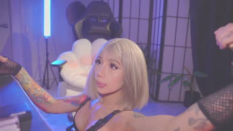 Snapshot of nekyra_san chatting on 01.08.25 Mely Birthday party saturday night BYO online show from 01.08.25