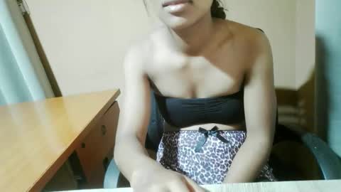 nelia_84 online show from 05.05.26