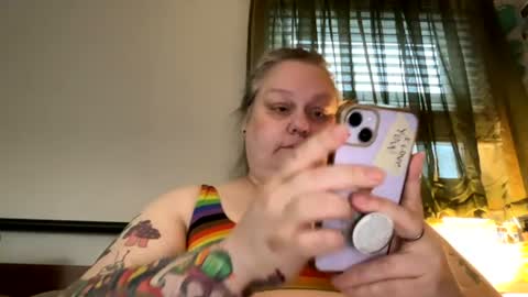Snapshot of nellatlas chatting on 06.17.26 Nellie Atlas online show from 06.17.26