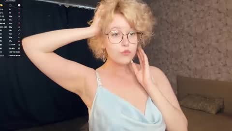 nelly_gloss online show from 06.14.26