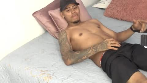 Snapshot of nelly_zea chatting on 02.14.26 Nelly online show from 02.14.26