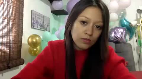 Snapshot of nena_lov chatting on 06.18.26 Star online show from 06.18.26