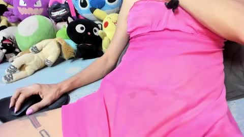 Ariana Unicorn   Pics  Videos click Show More  online show from 02.12.25