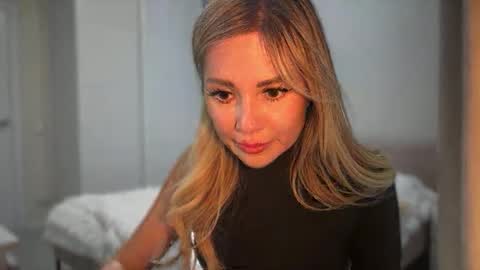 NensySafrons online show from 04.11.26