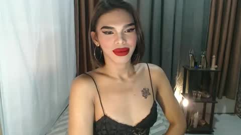 Snapshot of neomi_hardcock chatting on 02.22.26 neomi online show from 02.22.26