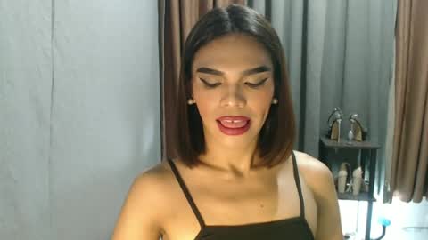 Snapshot of neomi_hardcock chatting on 06.21.26 neomi online show from 06.21.26