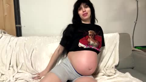 NessaLovesYouMore online show from 03.08.25