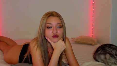 Nessa online show from 11.14.25