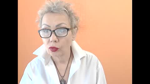 Snapshot of nessyjenixs chatting on 11.18.25 NessyJenixs online show from 11.18.25