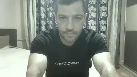 nevergetdown online show from 04.26.26