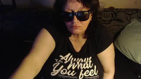 Snapshot of new_milf chatting on 06.09.26 Lilly online show from 06.09.26