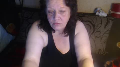 Snapshot of new_milf chatting on 06.26.26 Lilly online show from 06.26.26