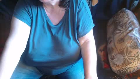 Snapshot of new_milf chatting on 07.02.26 Lilly online show from 07.02.26