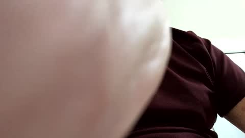 Snapshot of newbroome chatting on 01.23.25 newbroome online show from 01.23.25