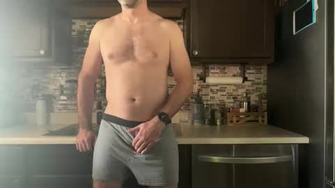 Snapshot of newguy_097 chatting on 11.03.25 newguy_097 online show from 11.03.25