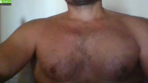 Snapshot of newtyguy90 chatting on 09.17.25 newtyguy90 online show from 09.17.25