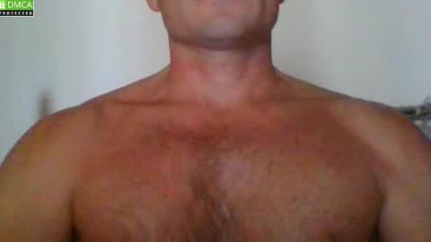 Snapshot of newtyguy90 chatting on 10.06.25 newtyguy90 online show from 10.06.25