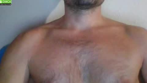 Snapshot of newtyguy90 chatting on 10.23.25 newtyguy90 online show from 10.23.25