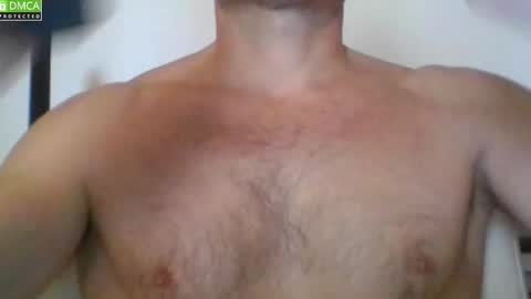 Snapshot of newtyguy90 chatting on 11.20.25 newtyguy90 online show from 11.20.25