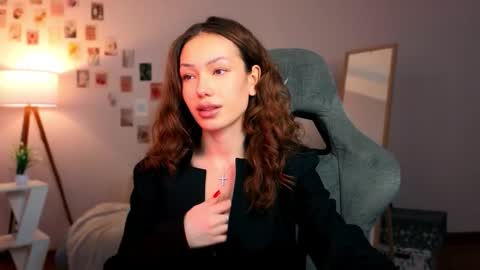 Snapshot of nexorine chatting on 02.10.26 Lilly online show from 02.10.26