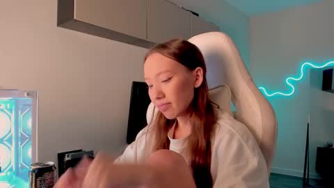 Mina online show from 03.27.26