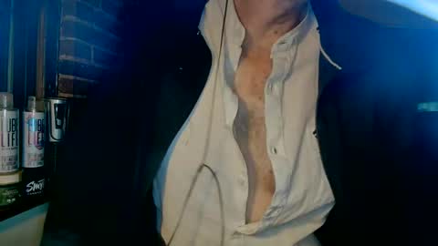 Snapshot of nfgwholoves2cum chatting on 01.15.25 NFG Nice Friendly Guy Dick online show from 01.15.25