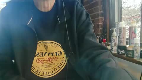 Snapshot of nfgwholoves2cum chatting on 02.02.25 NFG Nice Friendly Guy Dick online show from 02.02.25