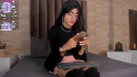 Snapshot of nhico_salazar chatting on 07.26.26 Nico online show from 07.26.26
