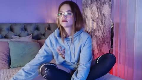 Nia online show from 12.14.25