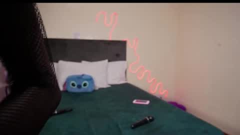 kikiNiaAria online show from 12.11.24