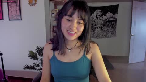 Snapshot of nia_blaze chatting on 12.18.24 Nia online show from 12.18.24