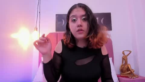 Estefani  online show from 04.30.26