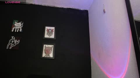 Snapshot of niakat_ chatting on 01.10.25 niakat online show from 01.10.25